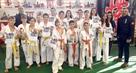 Międzynarodowy Turniej o Puchar Prezydenta Miasta Sieradza w karate. Konecki Klub Karate Kyokushin z gradem medali! [ZDJĘCIA]