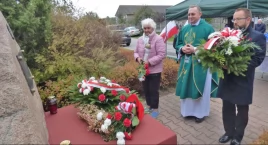 CIS - BUDY. Tereska z szablą w dłoni, u boku Hubala …