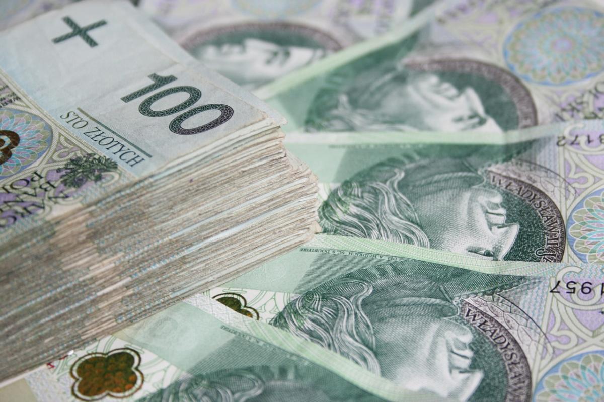 Będzie co oglądać. Finansowe wsparcie dla sportowych podmiotów z powiatu