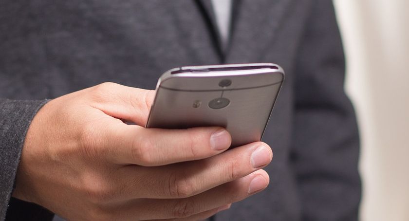 Odnaleziono telefon, policja szuka właściciela 