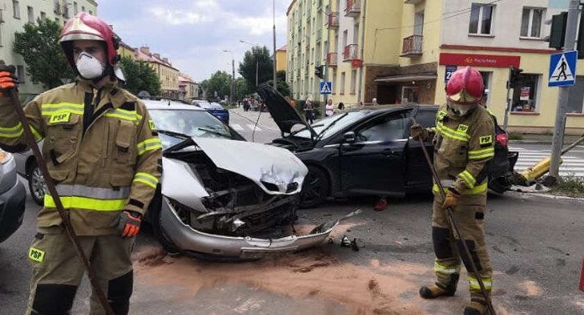 Zderzenie dwóch pojazdów na alei Piłsudskiego 