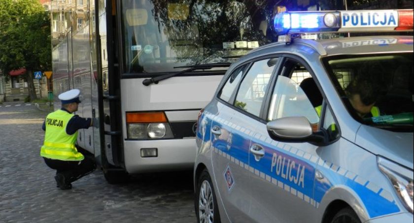 Bezpiecznie autobusem na wakacje ! 