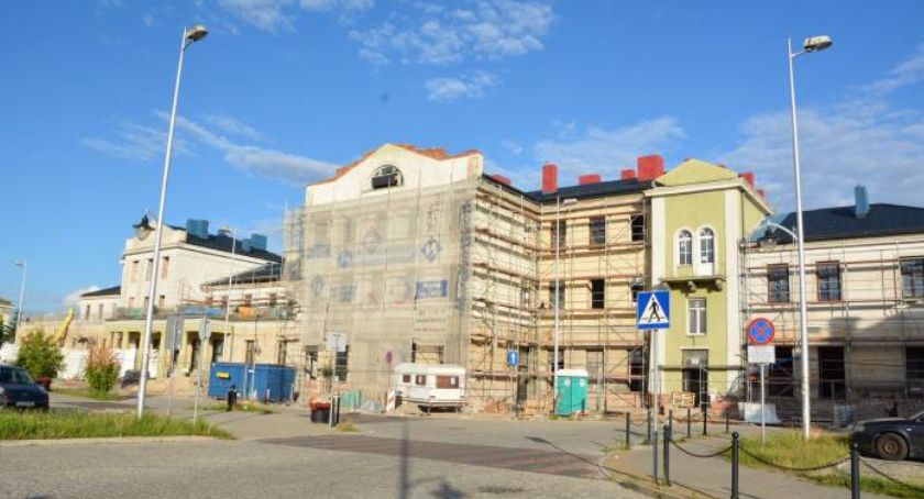 Trwa przebudowa dworca PKP. Ciekawe rozwiązania. Kiedy koniec?