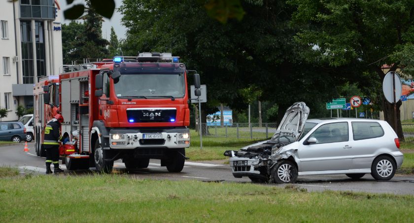 Kolizja na alei Piłsudskiego, jedna osoba poszkodowana 