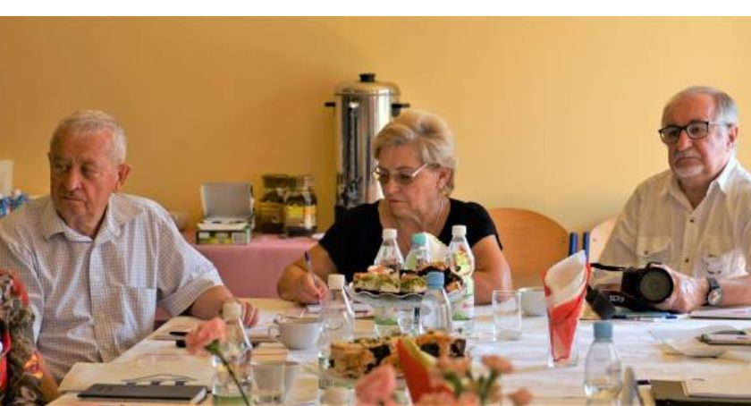 Parlamentarna delegatura seniorów
