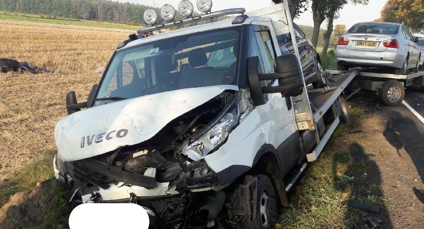 Plama oleju czy wrak na drodze - przez to cierpi środowisko