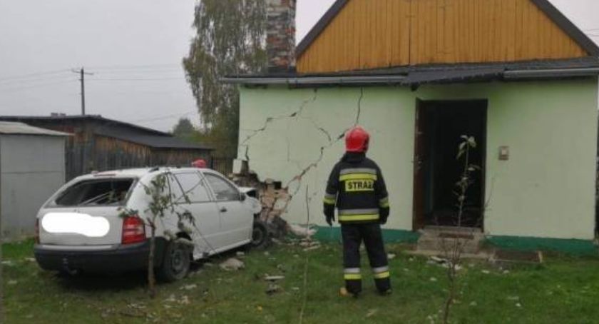 Potężny huk słuchać było z daleka. Kierowca skody w szpitalu