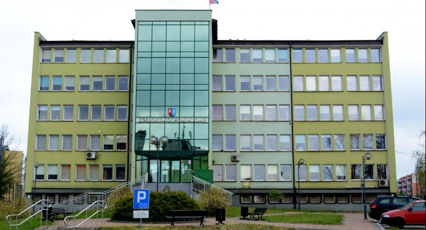 Pracownik Starostwa Powiatowego zakażony koronawirusem