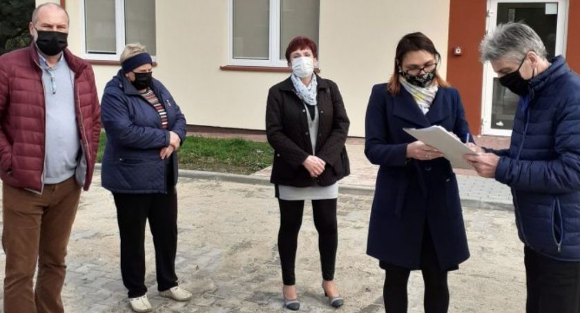 Nowy parking przed świetlicą 