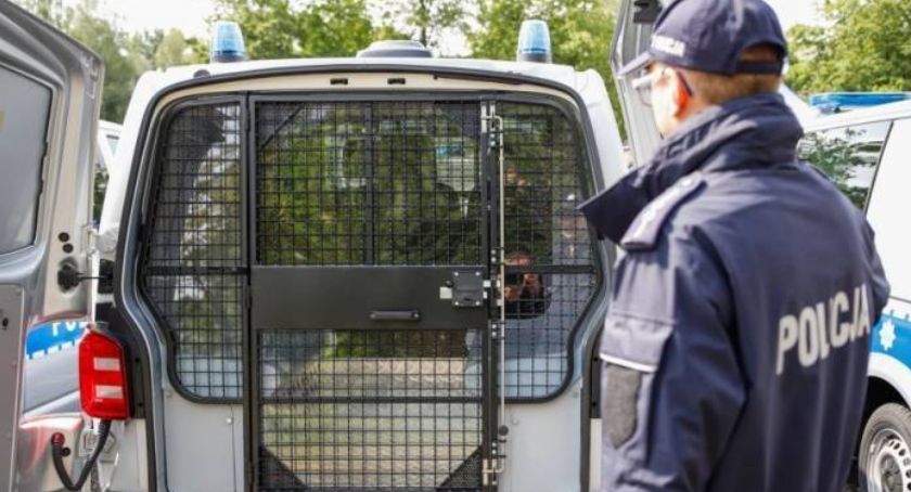 Zanim trafią na policyjny 