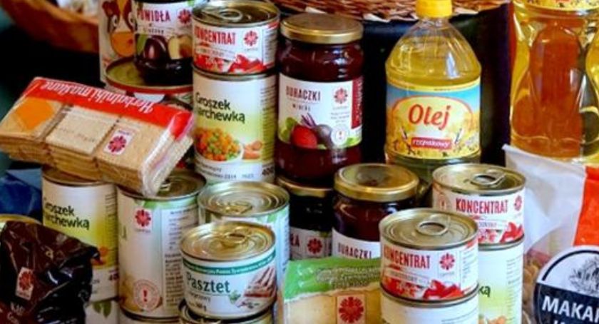 Łączna. Chętni na żywność wciąż zbierani