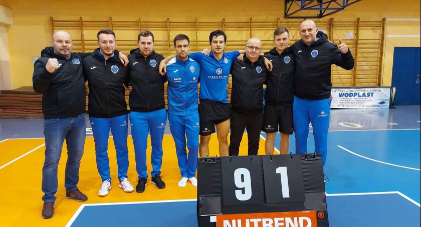 Tenis stołowy. Dwa punkty zdobyte na trudnym terenie w Bielsku - Białej