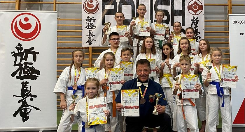 Skarżyscy karatecy wrócili z medalami z  Polish Fighter CUP 2020 w Kole 