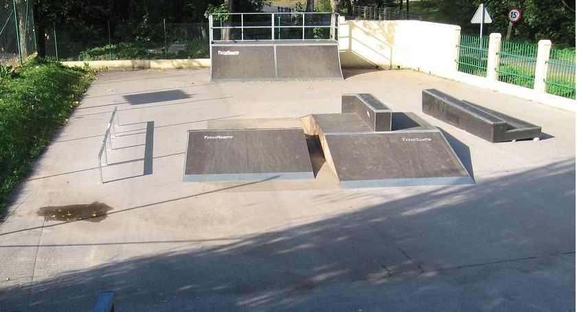 Skarżysko Kościelne. Zimowy remont skateparku