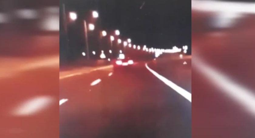 Szok! W takim stanie i stroju wsiadł za kółko