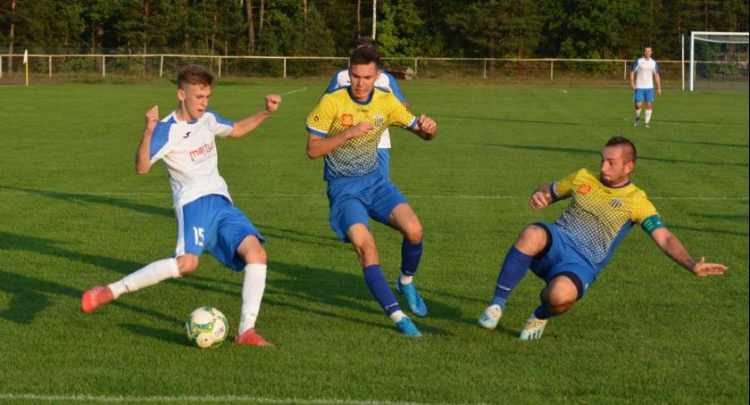 IV liga. W Końskich bramki padały z rzutów karnych 