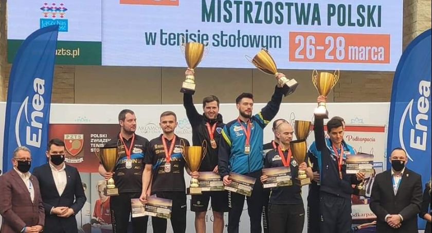 Tenis stołowy. Zawodnicy KS Global Pharma Orlicz 1924 Suchedniów wrócili z mistrzostw Polski z medalami