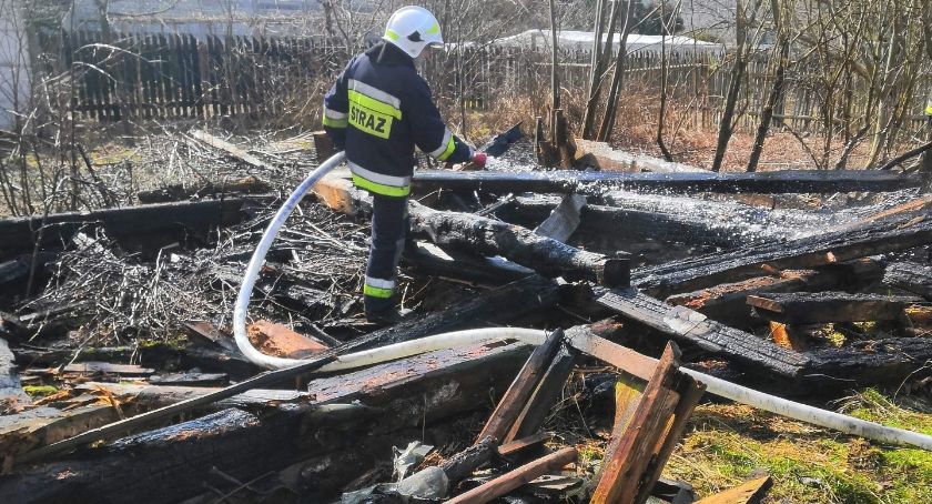 Pożar na ul. Warszawskiej w Skarżysku. Ludzka głupota nie zna granic