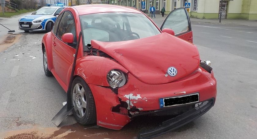 Kolizja w Skarżysku. Pechowy początek nowego tygodnia