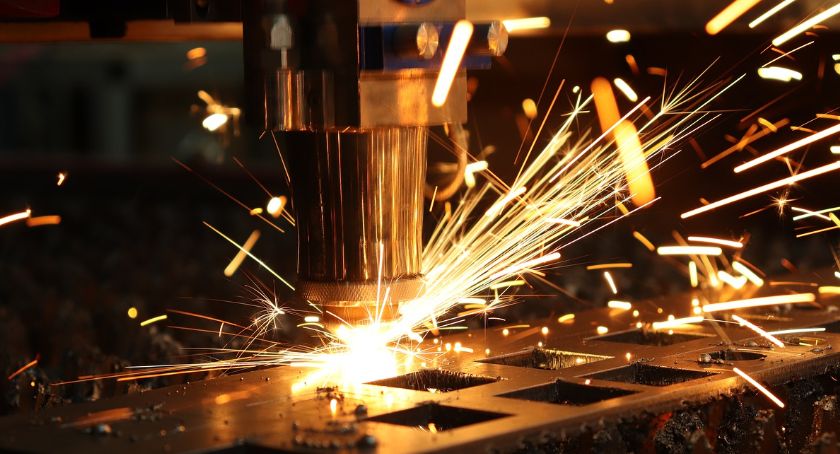 Usługi CNC – na czym to polega?