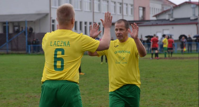 B klasa. Lider z Łącznej na piątkę