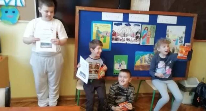 Konkurs. Malowanie biblijnych obrazów