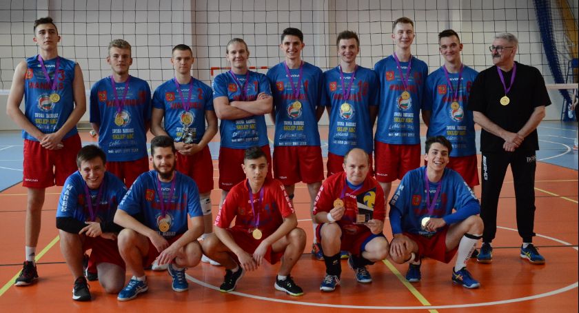 Siatkówka. Forum Skarżysko-Kamienna z awansem do III ligi 