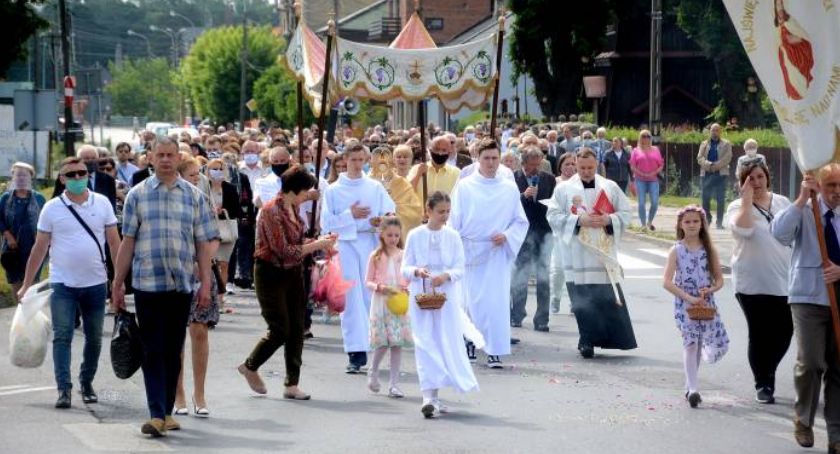 Procesje Bożego Ciała. Jak będzie w tym roku? Jest zalecenie biskupa Solarczyka