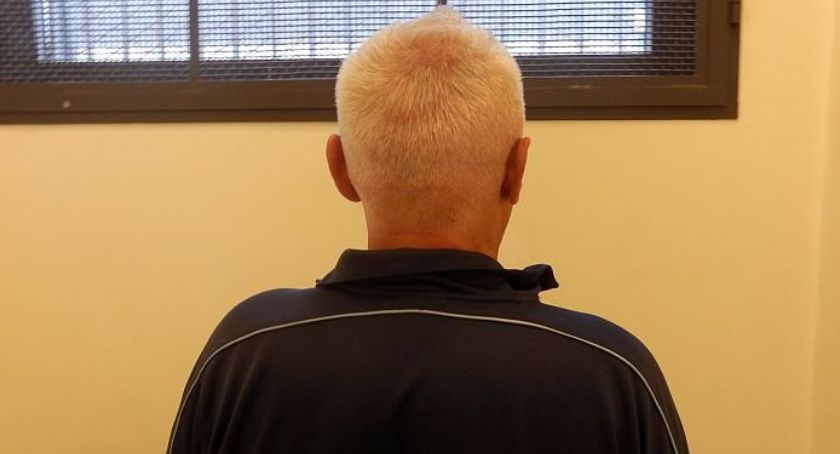  Mieszkaniec gminy Bliżyn w policyjnej celi. Zaczaił się na... damską torbę
