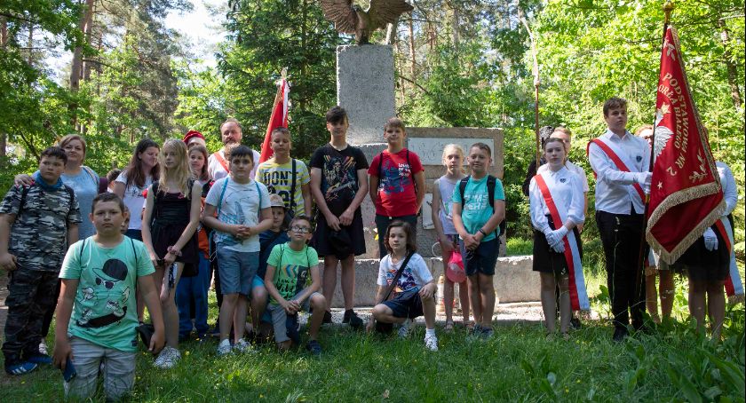 Skarżyscy uczniowie oddali cześć powstańcom
