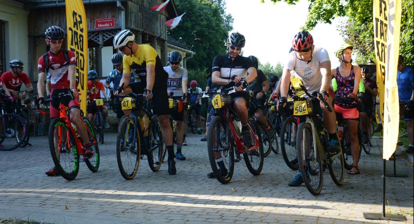 Blisko 50 uczestników na trasie ultramaratonu  Sabat Gravel