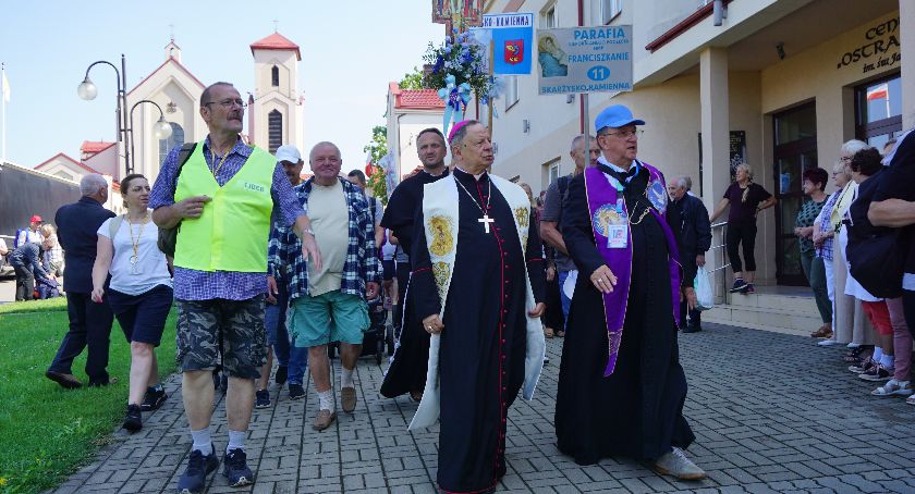 Skarżysko - Jasna Góra. Wyruszyli na pielgrzymi szlak