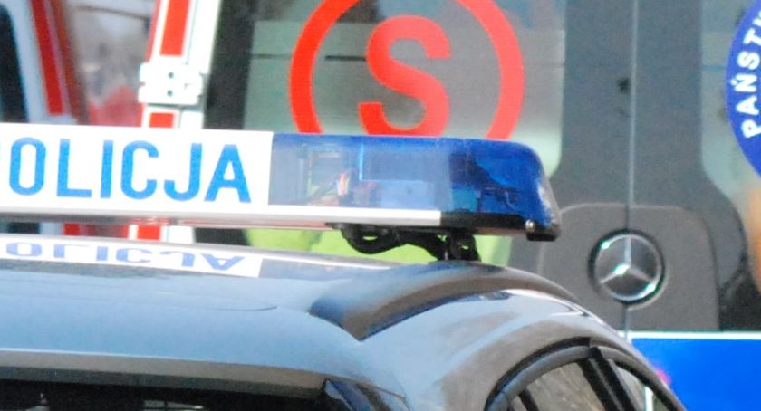  Ne reagował na dochodzące z zewnątrz sygnały. Zwłoki mężczyzny w zamkniętym mieszkaniu
