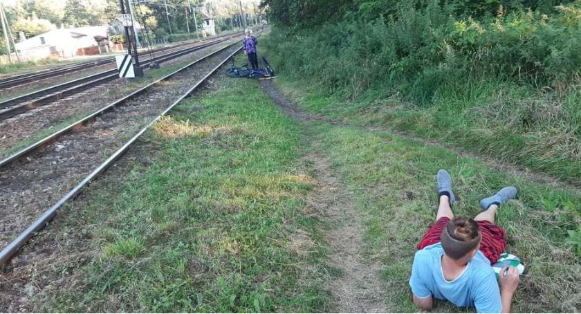 Motocrossowiec potrącił nastolatka