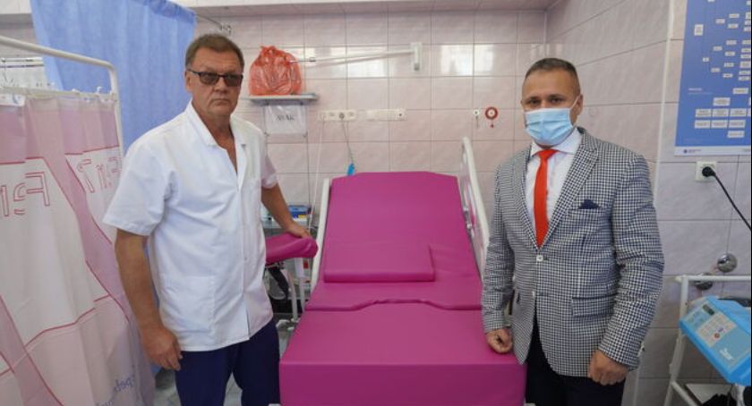 Powiat skarżyski sfinansował zakup nowoczesnego łóżka porodowego. Łóżko już trafiło na oddział położniczo- ginekologiczny Szpitala Powiatowego w Skarżysku-Kamiennej