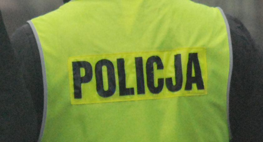  Kradzież na skarżyskiej ulicy. Sprawca działał sam czy miał kogoś do pomocy?