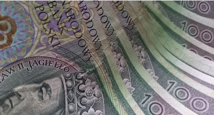 Nagrody dla nauczycieli. Kto opiniuje dla starosty?