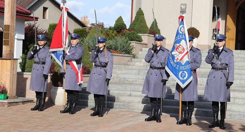Policjanci w skarżyskiej Ostrej Bramie