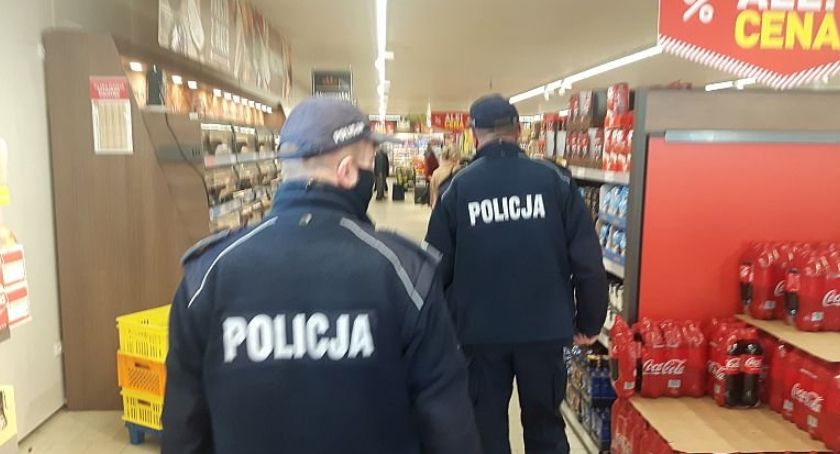  Koronawirus w powiecie skarżyskim. Ignorowali przepisy, musieli liczyć się z konsekwencjami