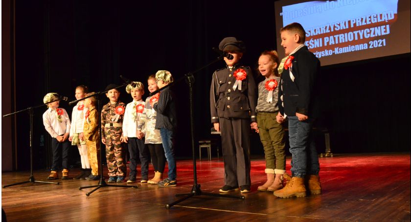 Z Pieśnią do Niepodległej - przegląd pieśni patriotycznych w Skarżysku-Kamiennej 
