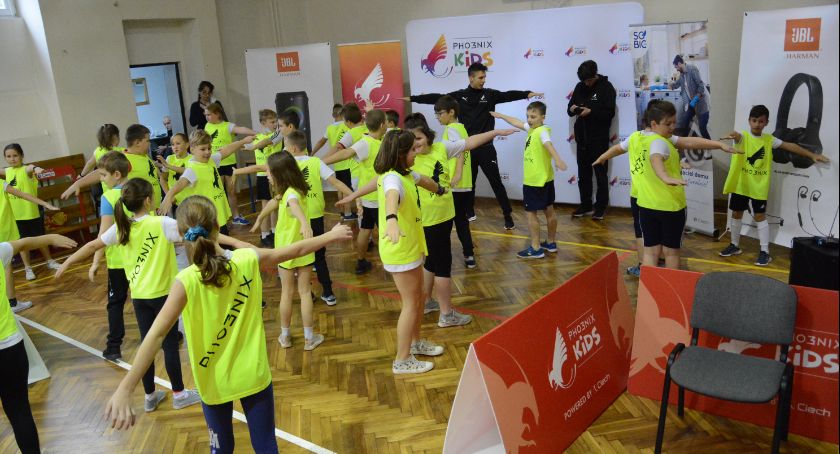 Pho3nix Foundation w Szkole Podstawowej nr 3 w Skarżysku – Kamiennej