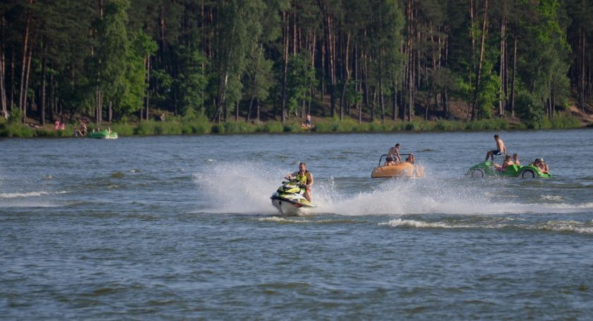 Koniec pływania skuterami, motorówkami po Rejowie 
