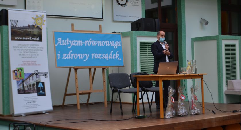 „Autyzm – Równowaga i Zdrowy Rozsądek” - ciekawa konferencja naukowa w Skarżysku