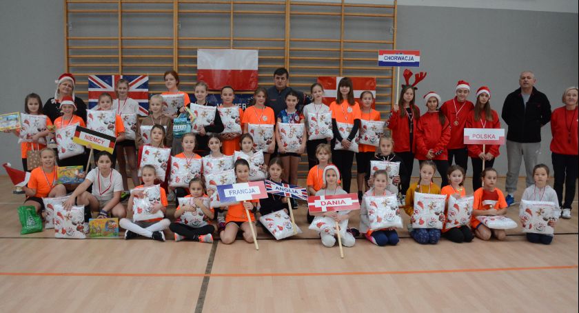 Mikołaj jest siatkarką. MKS Gala Skarżysko po raz kolejny zorganizował Olimpiadę Sportową 