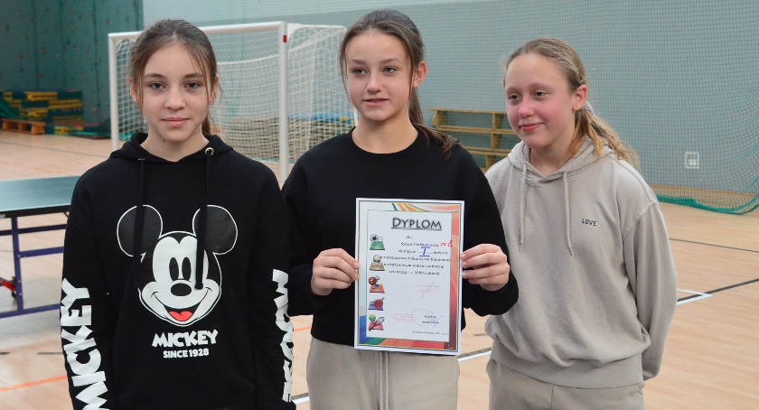 Tenis stołowy. Dziewczęta rywalizowały o mistrzostwo Skarżyska-Kamiennej szkół podstawowych