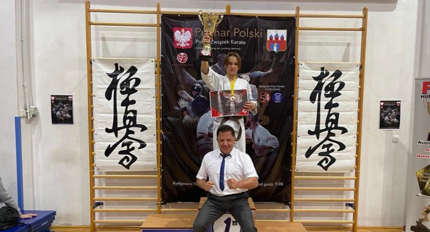 Karate. Albert Malik z pucharem Polski w kumite