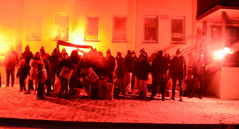 Świąteczna paka dla dzieciaka - świetna akcja sympatyków Widzewa i Granatu 