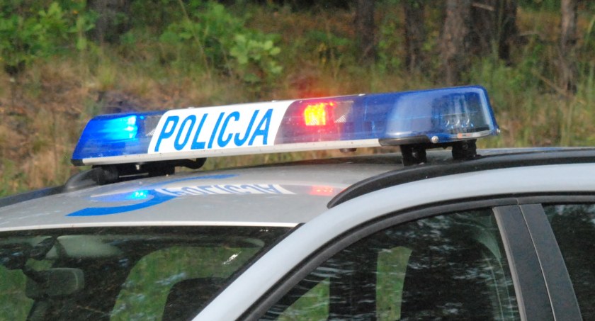 Motocyklista zatrzymany przez policjantów z KPP Skarżysko-Kam. Wysoka grzywna wisi w powietrzu