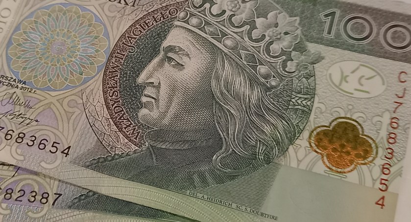 Suchedniow. Ile zapłacisz za wynajęcie hali sportowej, stadionu, za noclegi, za sprzęt sportowy? Zobacz nowy cennik