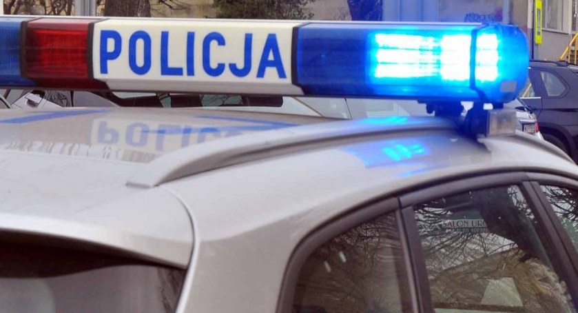 Na porodówkę z policyjną eskortą